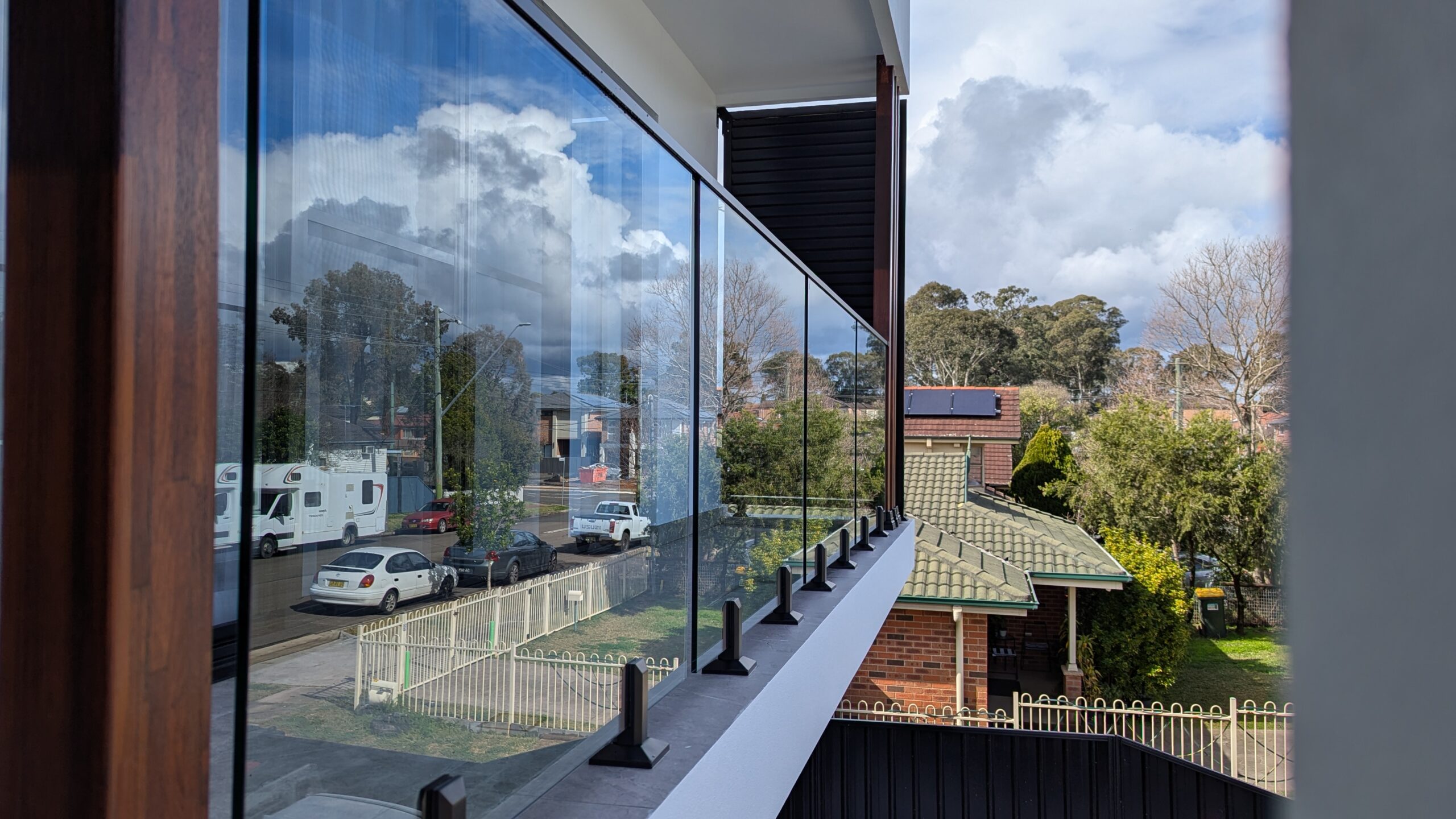 5 Common Mistakes To Avoid When Choosing Glass Balustrades