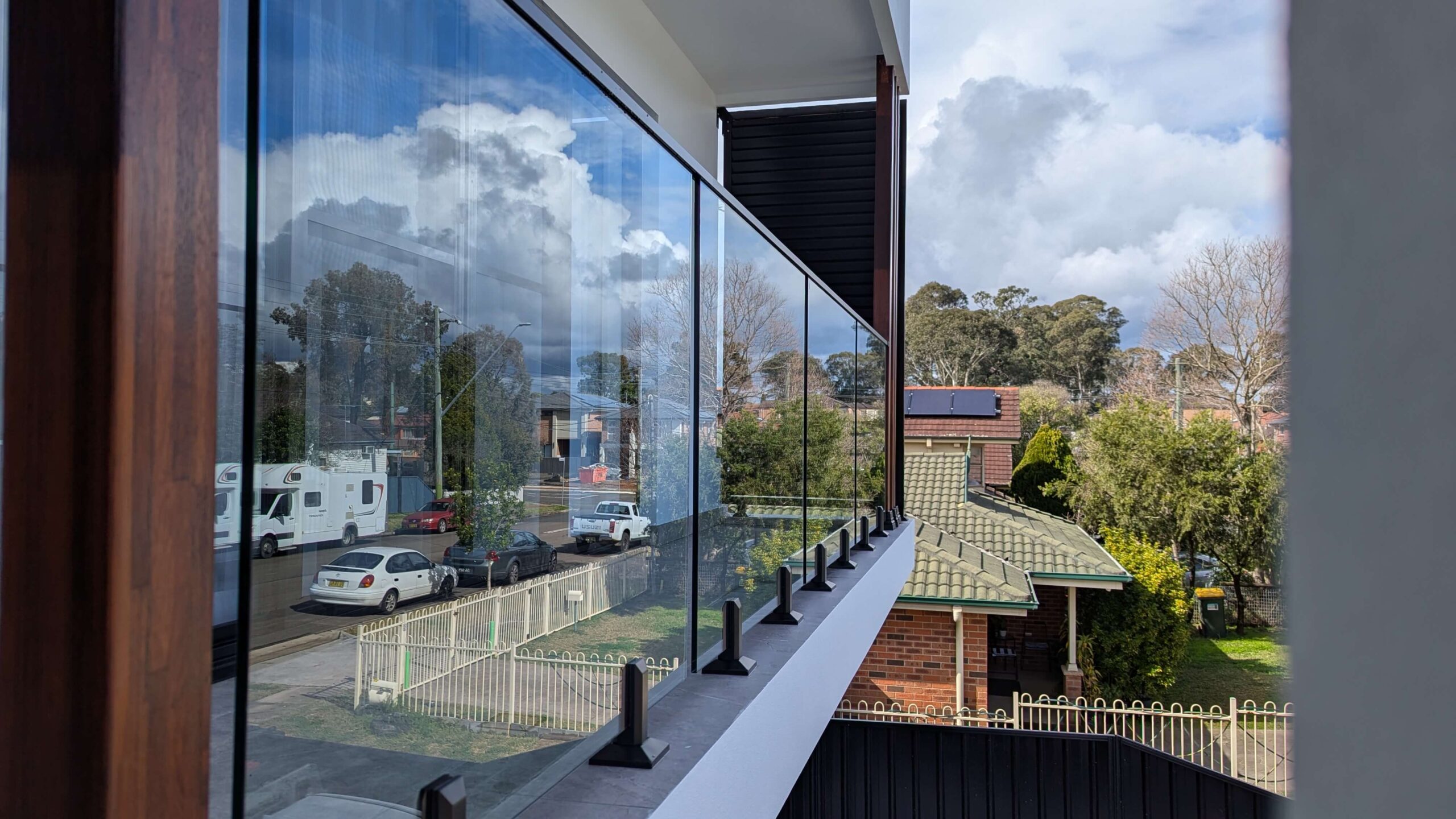 Frameless Pool Barrier