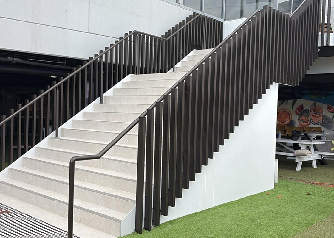 Aluminium balustrade on outdoor stairs